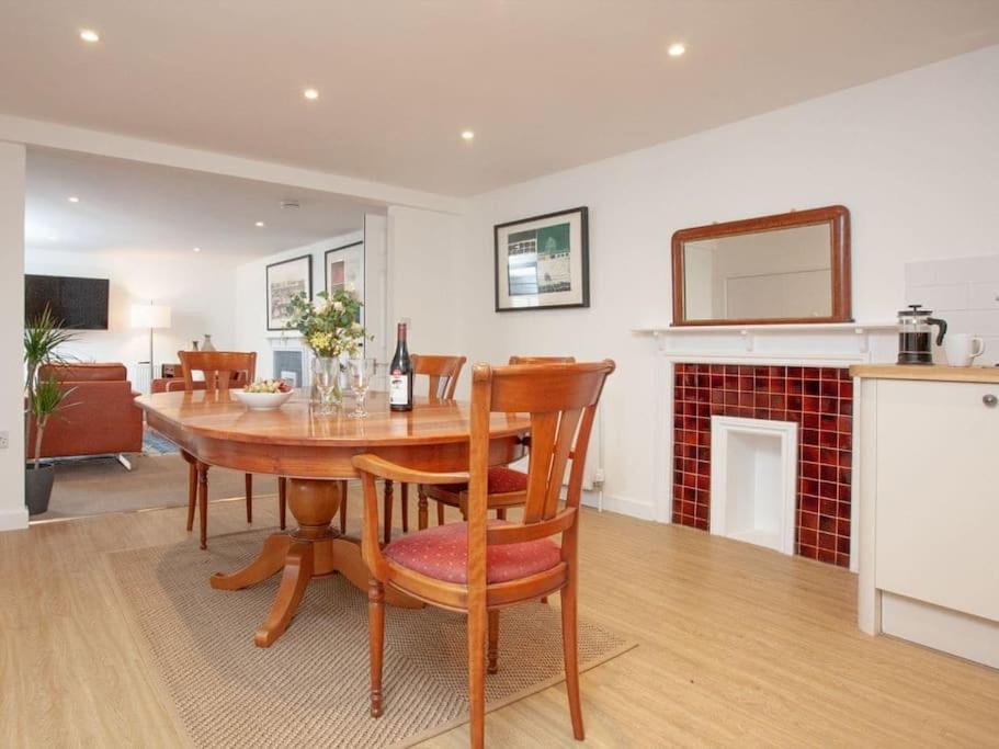 1 Perfectly Located Stylish, Comfortable Apartment Sidmouth Kültér fotó